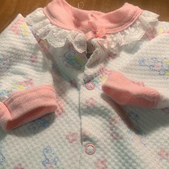 Sweet treasures baby footed jumper size 0-3 months - Picture 3 of 8